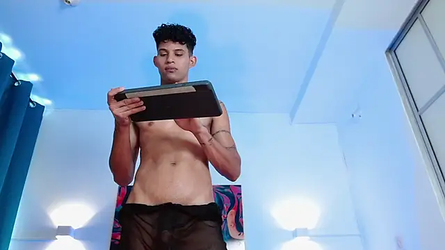 KamiSuarez live sex cam