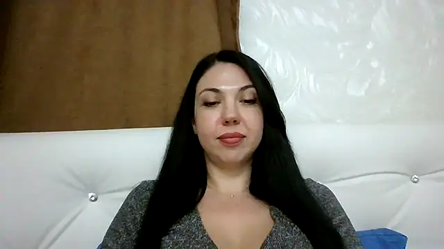 DewineBeauty's cam snapshot