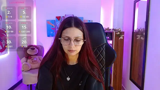 AlanaGarcia19's cam snapshot