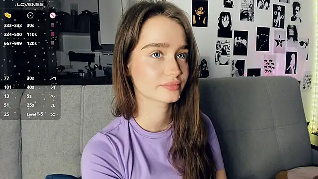 lovelyalivia's cam snapshot