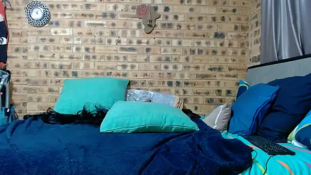 AFRICANBOOTYLICIOUSxxx's cam snapshot