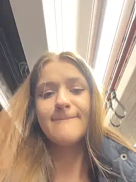 KittyQueeny's cam snapshot