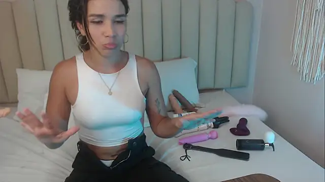 aleskaswarovski's cam snapshot