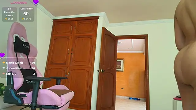 lili_jade222's cam snapshot