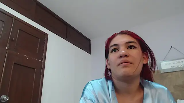 kylieBensoon's cam snapshot