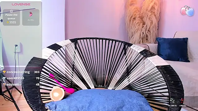 alana_rossetti's cam snapshot