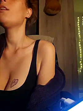 Mila_Luciphya's cam snapshot