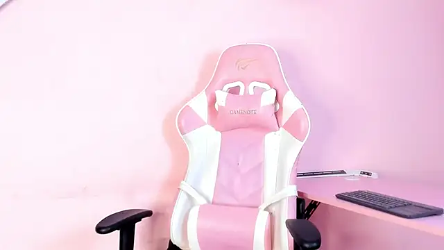 SaraSpenceer's cam snapshot