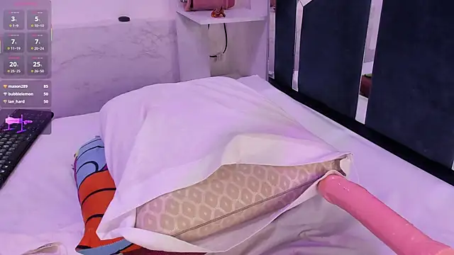 VeronicaRyan's cam snapshot