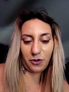 SinfulLovers33 live sex cam