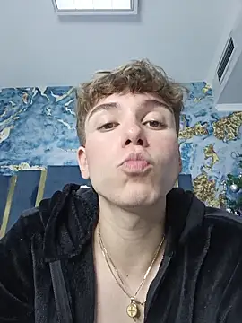 TaylerWhite's cam snapshot