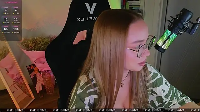 Emili1- live sex cam