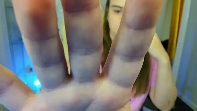 Lika_0ne's cam snapshot