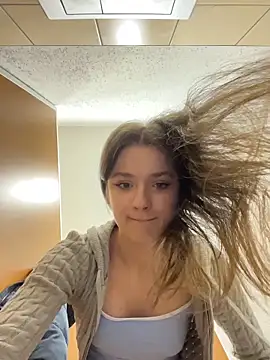 KittyQueeny's cam snapshot