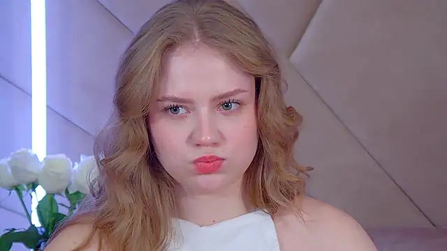 SelinSwarovski's cam snapshot