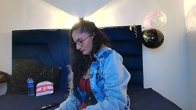 sharon_stone5's cam snapshot