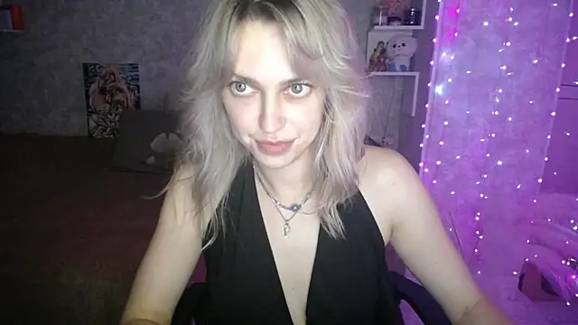 NickyAdamidi's cam snapshot