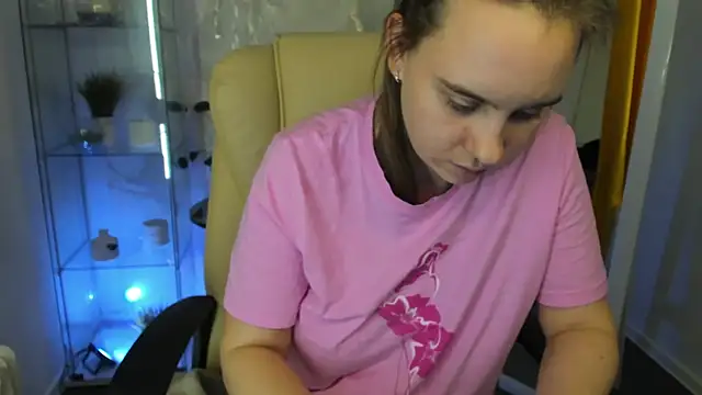 Lika_0ne's cam snapshot