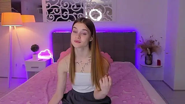 LuisaClover's cam snapshot