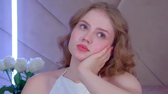 SelinSwarovski's cam snapshot