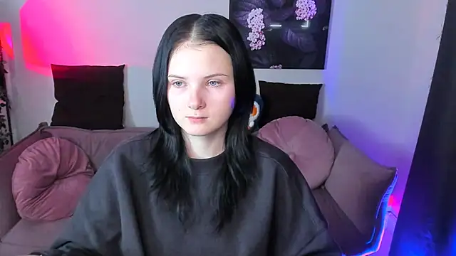 Leila_xxBaby's cam snapshot