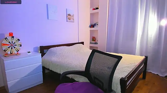 Ellista's cam snapshot