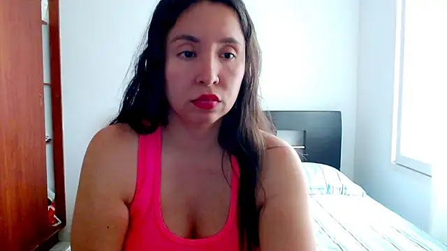 emely_sexx20's cam snapshot