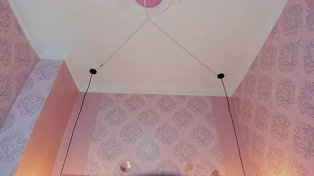 CHLOE_BLOWJOB's cam snapshot