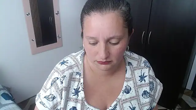 CristialJones_'s cam snapshot