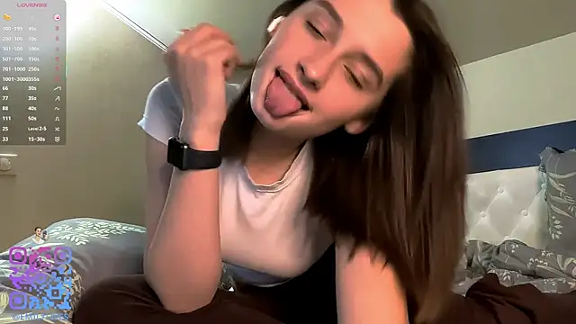 DarlineBrustera's cam snapshot