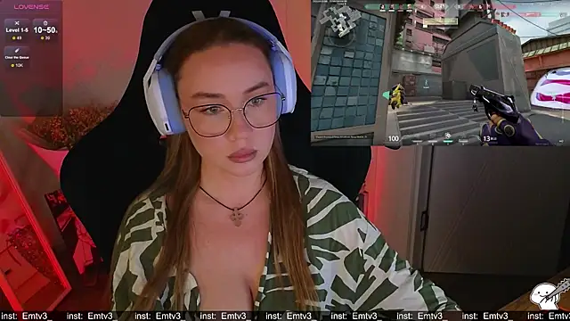 Emili1-'s cam snapshot