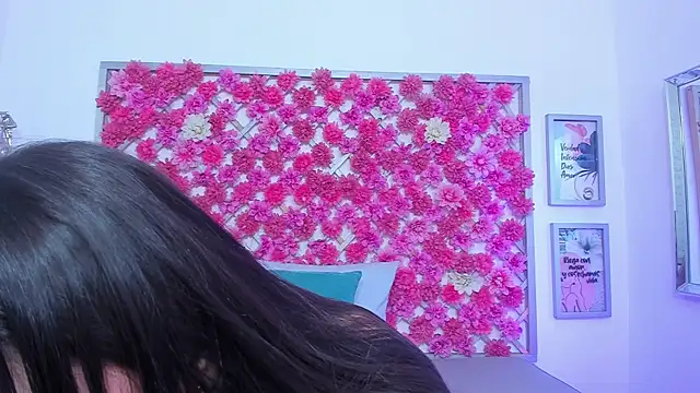 hannah_miller_1's cam snapshot