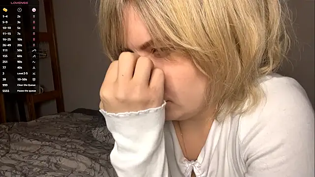 SabrinaFolts's web cam