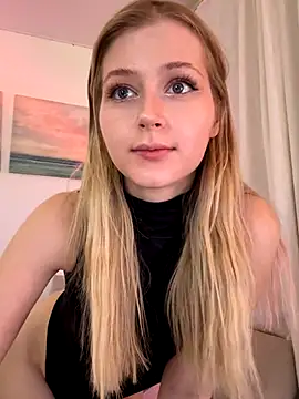 LunaRase's cam snapshot