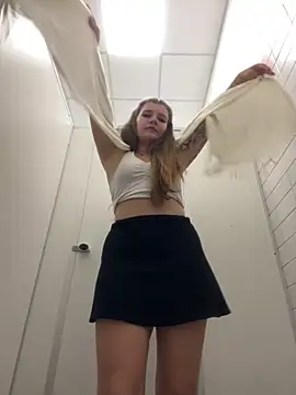 Holy_Tereza's cam snapshot