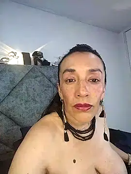 Shantey_Laurent's cam snapshot