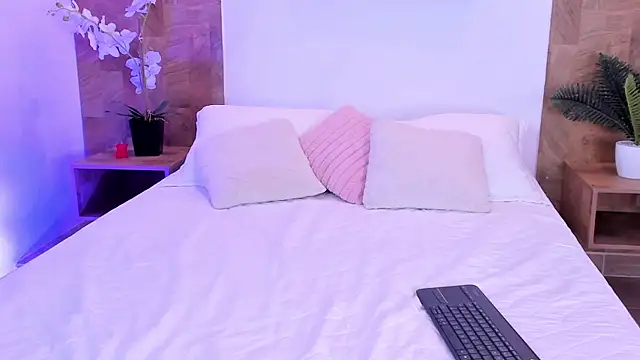 isabella_winkler's cam snapshot