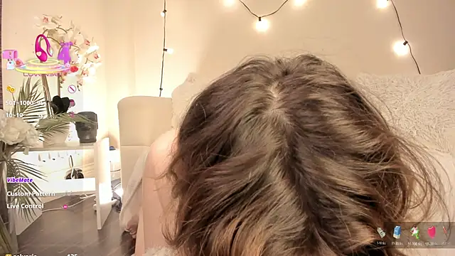 shyina_meow's cam snapshot