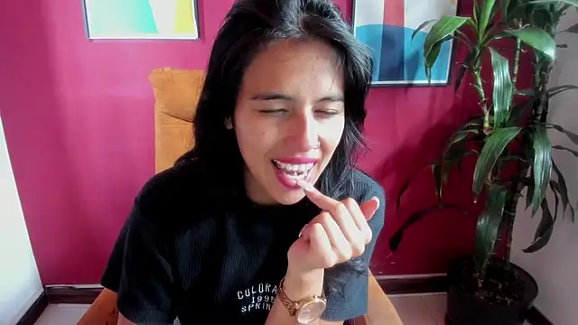 Sub_Scarlett's cam snapshot