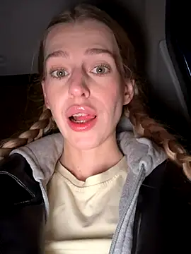 kira_mia's cam snapshot