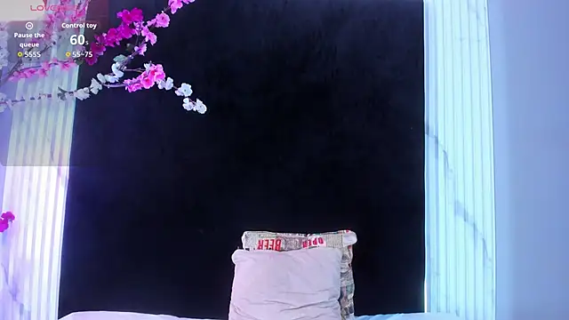 arya_alaya_cr's cam snapshot