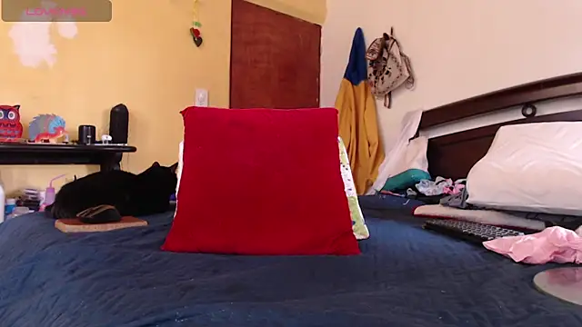 Emma_Henderson's cam snapshot