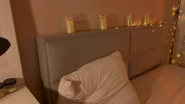 Mia_Luw's cam snapshot