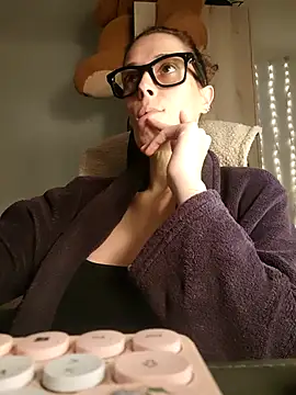 Mila_Luciphya live sex cam