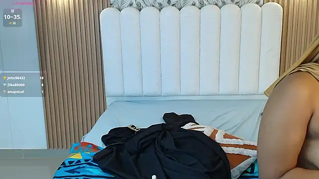 Lina_arabiann's cam snapshot