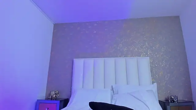 KaylieBrooks's cam snapshot