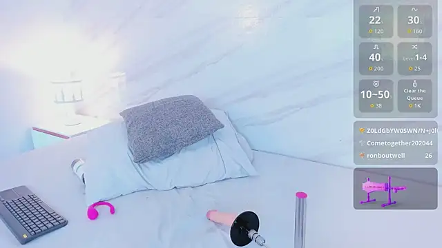 leo_and_mia's cam snapshot