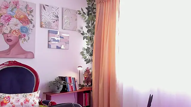 cuddlingbunny's cam snapshot