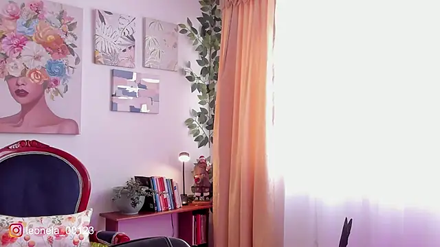 cuddlingbunny's cam snapshot