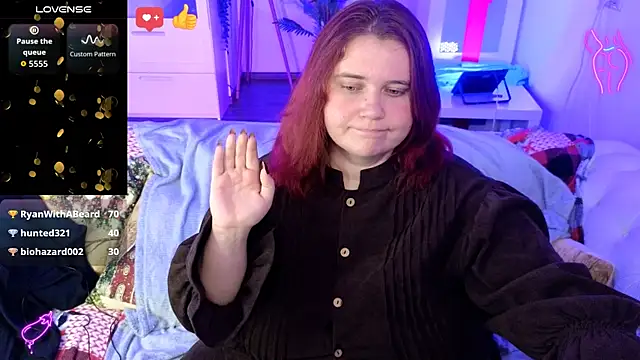 daisy_low's cam snapshot